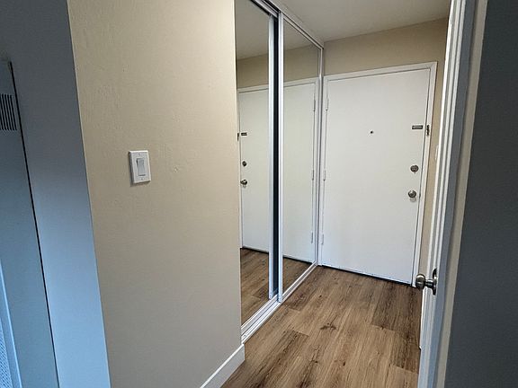 4th image of 420 N Bayshore Blvd #28