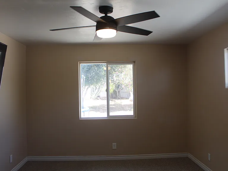 215 Almond St — Photo 19