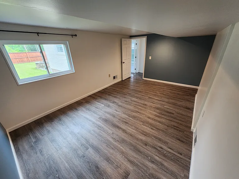 70 Ashley Dr — Photo 18
