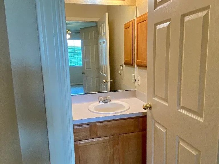 3606 Glenna Ct — Photo 9