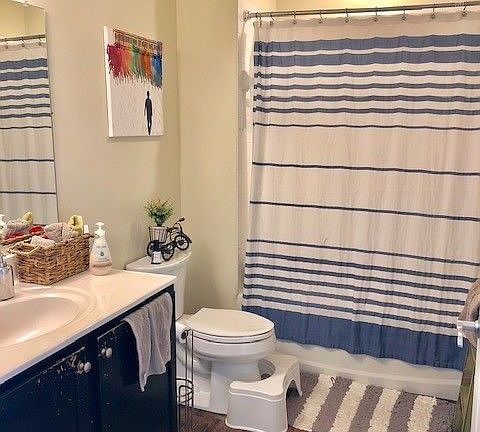 5th image of 525 E Grace St APT 301