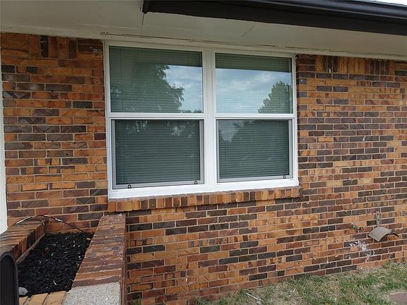 5th image of 2305 Maple Dr
