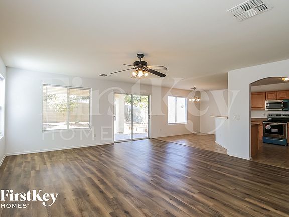 2nd image of 31238 N Cactus Dr