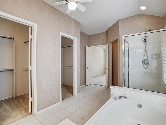 4th image of 4600 Stonewood Ct