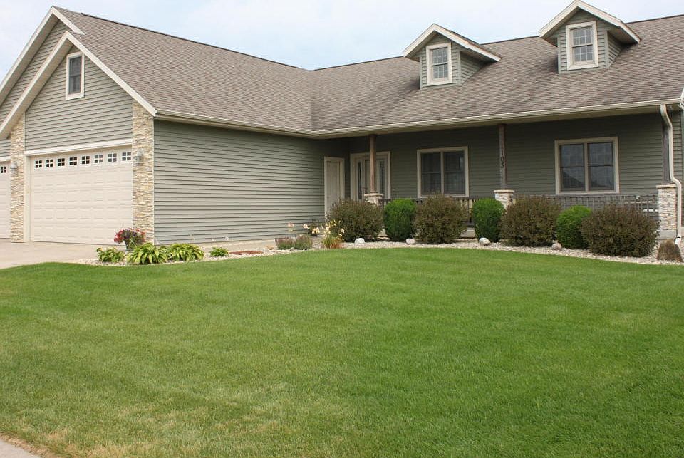 1st image of 1103 Pioneer Dr