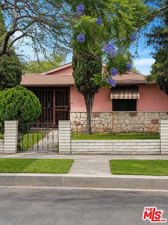1st image of 3112 S Hobart Blvd