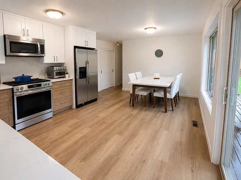 12790 SW Katherine St — Photo 3