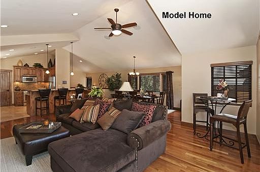 4th image of 808 Rosewood Cir #17