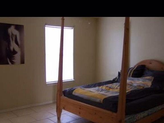 2nd image of 1614 Nassau St