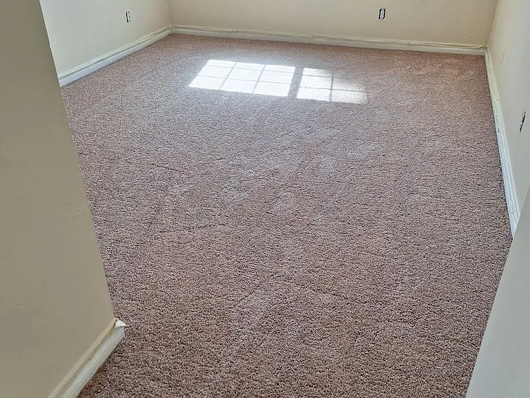 1249 N Edwards St #30 — Photo 7