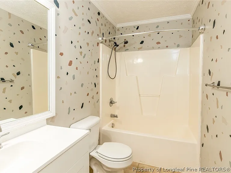 300 Pageant Ct — Photo 12