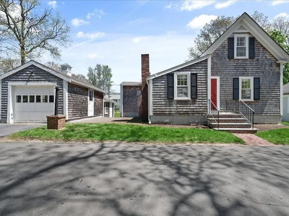 33 Dublin Row, Rockland, MA 02370