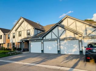 468 Elizabeth Dr #17-B-R, Wood Dale, IL 60191