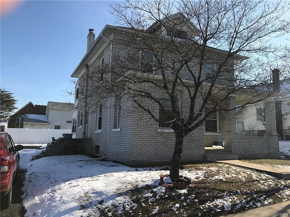 2nd image of 1923 S Aubrey St