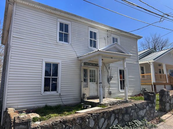 114 Henry St, Lexington, VA 24450