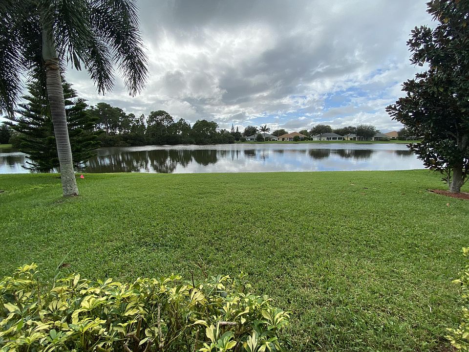 1st image of 1266 Clubhouse Dr