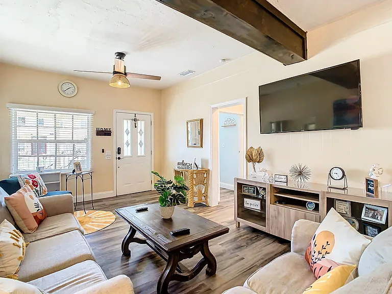 3321 W Aileen St — Photo 14