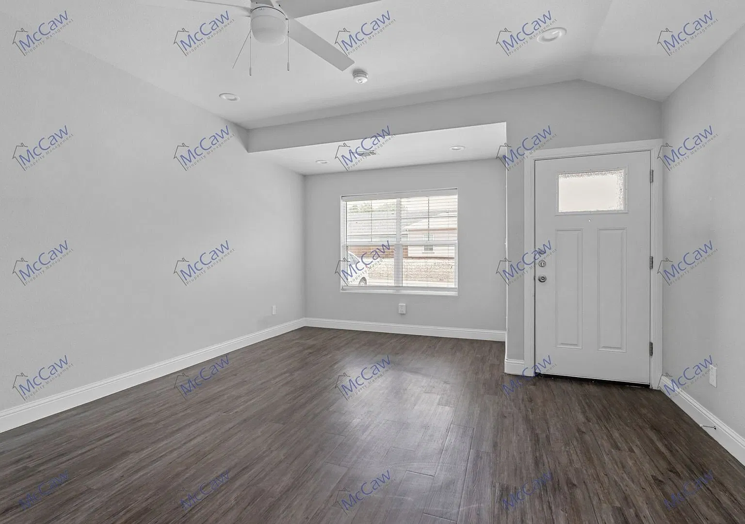 Wonderful 3/2 Duplex In Sherman! **Vouchers Welcome — Photo 4