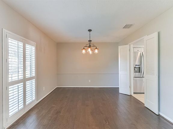 5th image of 22202 Woodrose Dr