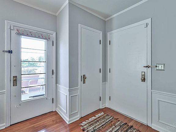 5th image of 2109 Luray Ave Unit 1