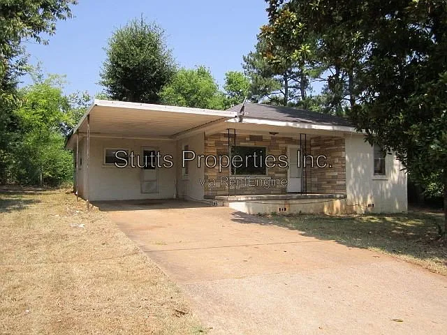 317 Pickens Ave