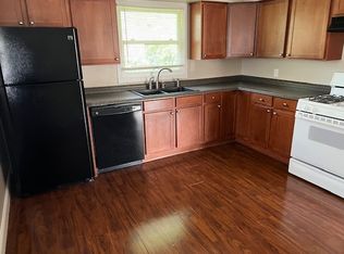 8045 27th Ave #B, Kenosha, WI 53143