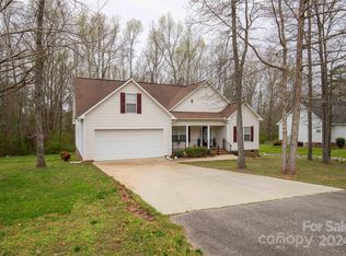 3014 Stonebridge Ln, Lancaster, SC 29720