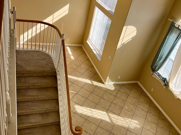 2441 Jessica Cir — Photo 15