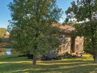 800 NW 70th St, Kansas City, MO, 64118
