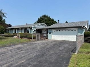 14 Squire Ln, Bellingham, MA 02019