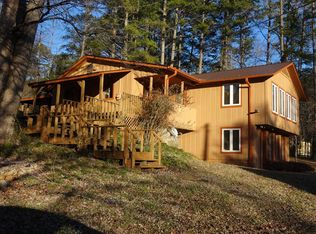 868 McCrackin Rd, Lakemont, GA 30552