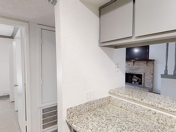 5th image of 1516 Bay Area Blvd APT T-5
