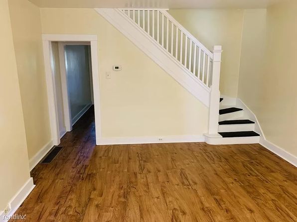 10 Dawson Ct