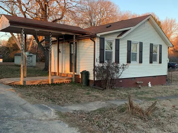 238 Watson St, Camden, TN 38320