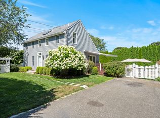 28 Windermere Dr, Sag Harbor, NY 11963
