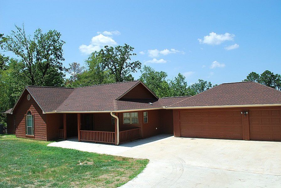 1st image of 135 Dogwood Est