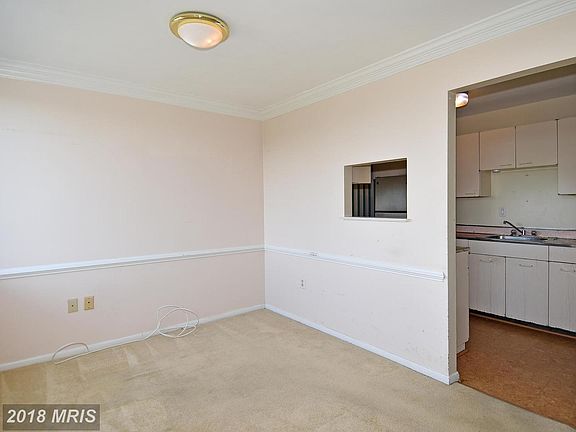 5th image of 4390 Lorcom Ln APT 707