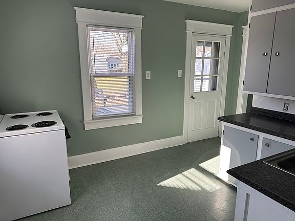 2nd image of 417 S Nichols Ave