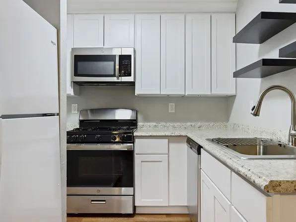 3000 Coffee, 3000 Coffee Rd APT A9, Modesto, CA 95355