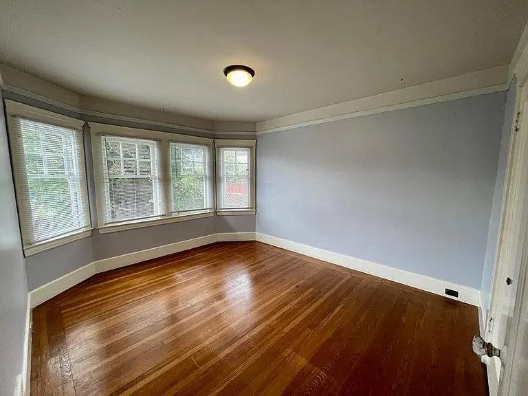 165 Colon Ave — Photo 12