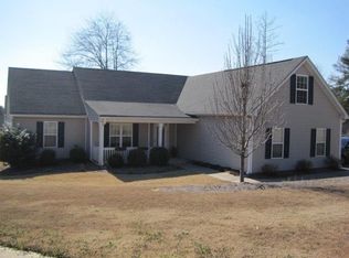 920 Roxeywood Dr, Winder, GA 30680