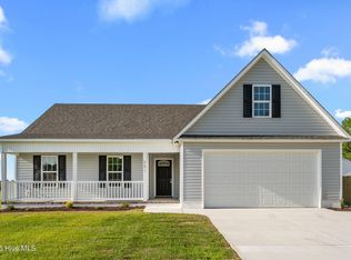 251 Cavanaughtown Rd, Richlands, NC 28574