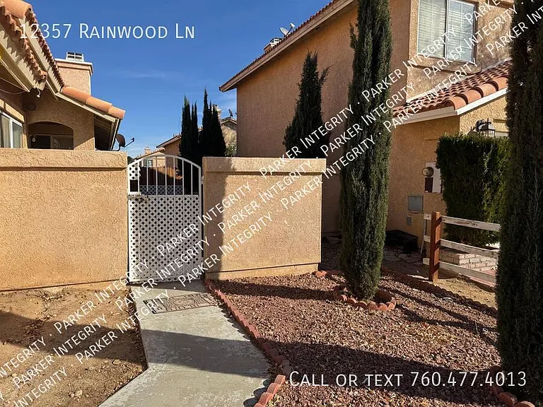 12357 Rainwood Ln — Photo 32
