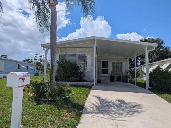 71 W Caribbean Port St, Pt Saint Lucie, FL 34952