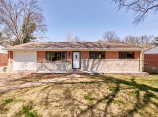 10525 Scotland Dr, Saint Louis, MO 63114