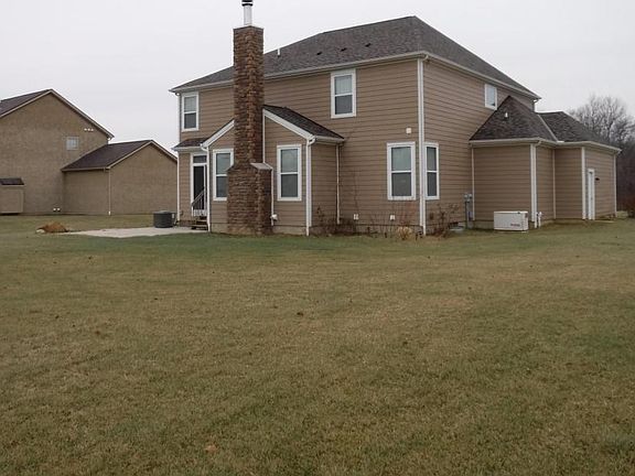 3rd image of 16476 Forest View Dr