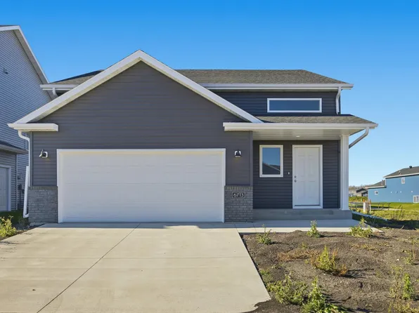 6713 Samuel Dr, Horace, ND 58047