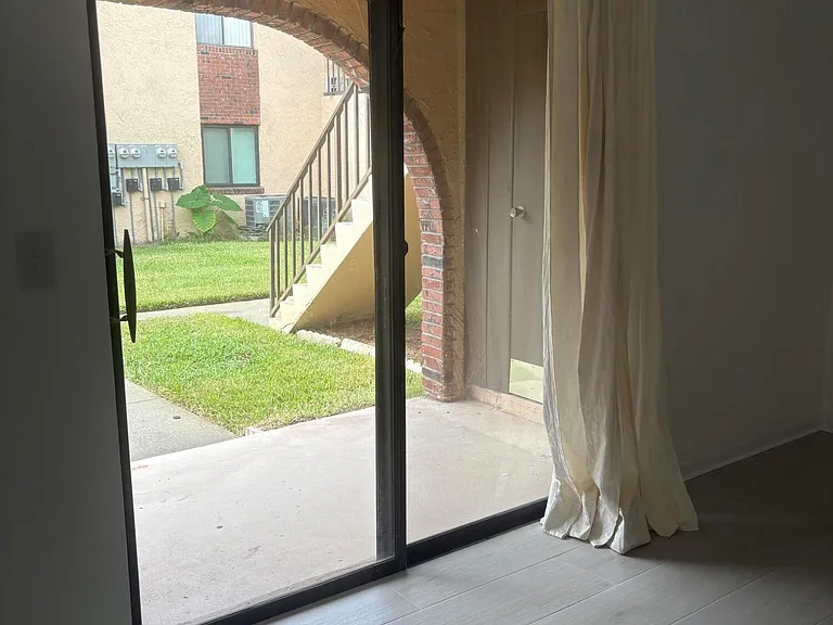 122 San Paulo Cir #122-8 — Photo 15