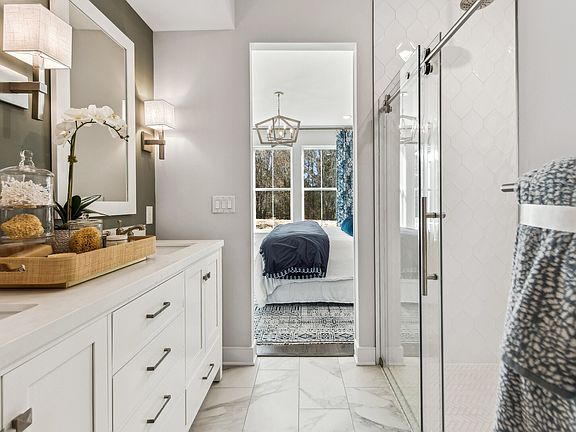 Primary bath with freestanding vanity