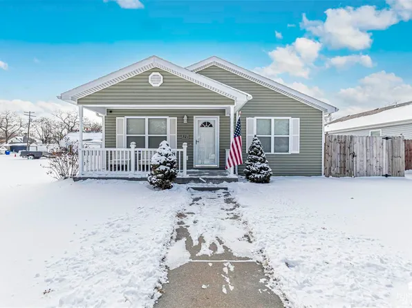 321 W 13th St, Junction City, KS 66441